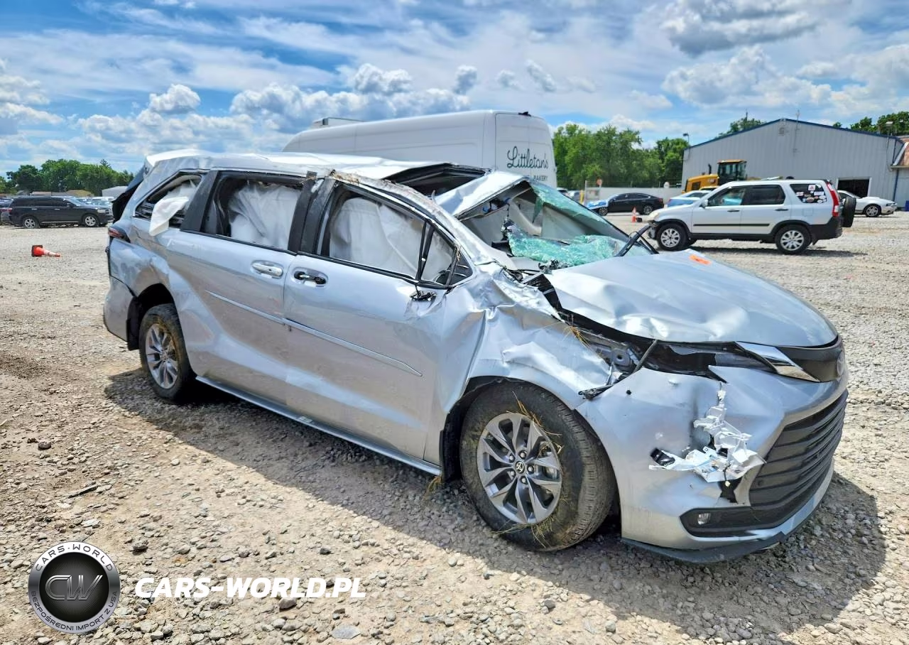 2025 Toyota Sienna Xle 8-Passenger VIN:5TDYRKEC8SS259746 - 4