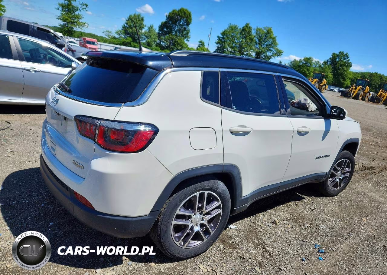 2020 Jeep Compass Latitude VIN:3C4NJDBB9LT139978 - 3