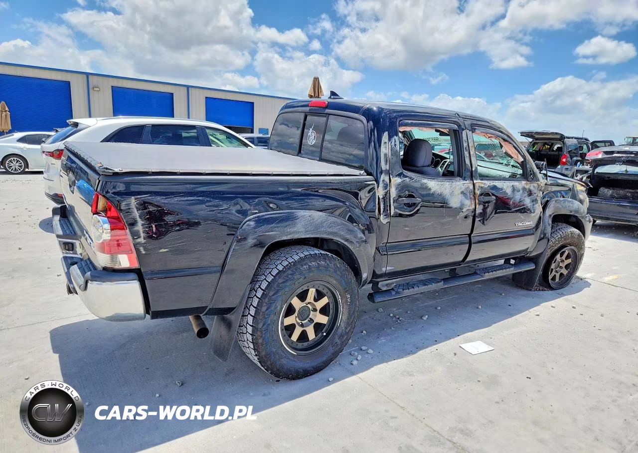 2015 Toyota Tacoma Double Cab Prerunner VIN:5TFJU4GN5FX081949 - 3