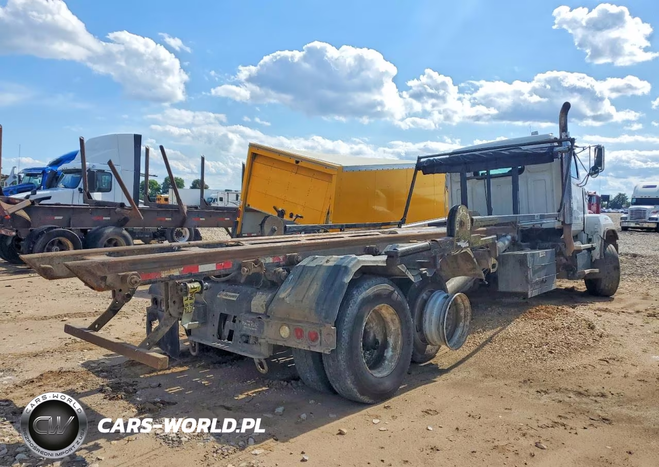 2016 Western Star-Auto Car Convention - Refuse Truck VIN:5KKHAVDV3GLHJ0300 - 4