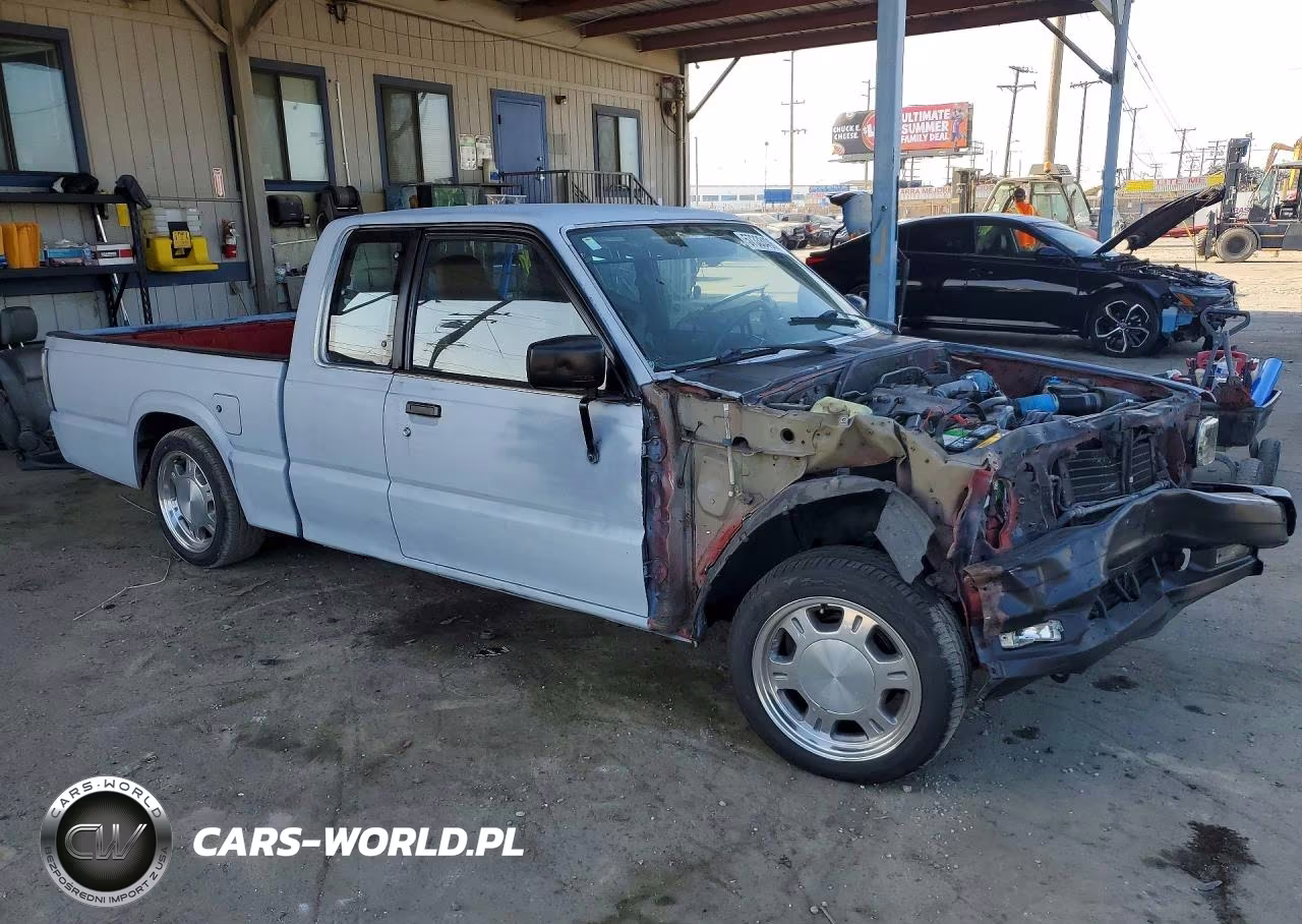 1990 Mazda B2200 Cab Plus VIN:JM2UF323XL0906570 - 4