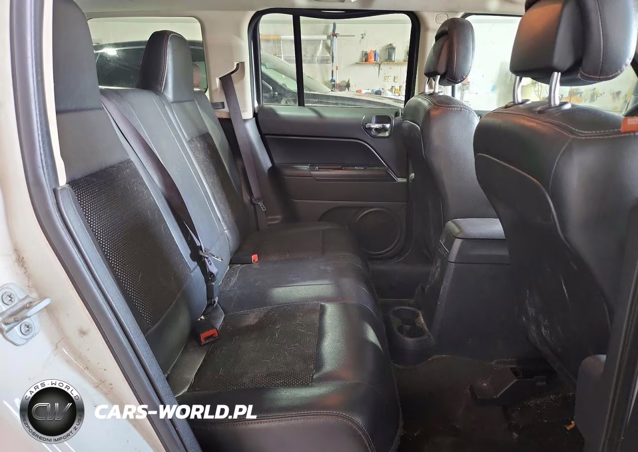 2016 Jeep Patriot Sport VIN:1C4NJPBB9GD796082 - 10