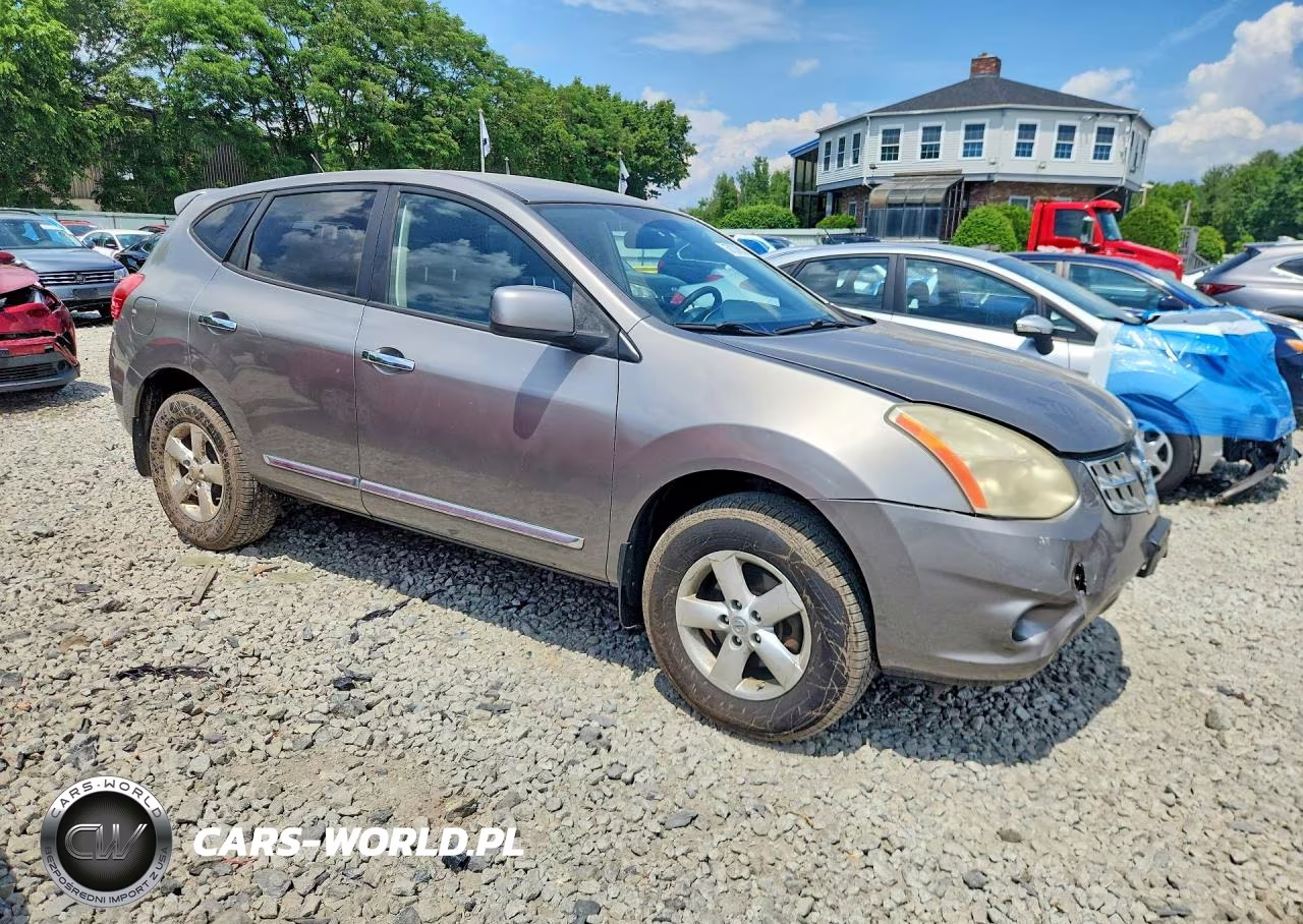 2013 Nissan Rogue S VIN:JN8AS5MV6DW620599 - 4