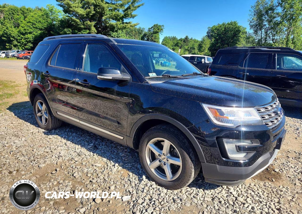2016 Ford Explorer Xlt VIN:1FM5K8D85GGB14409 - 4