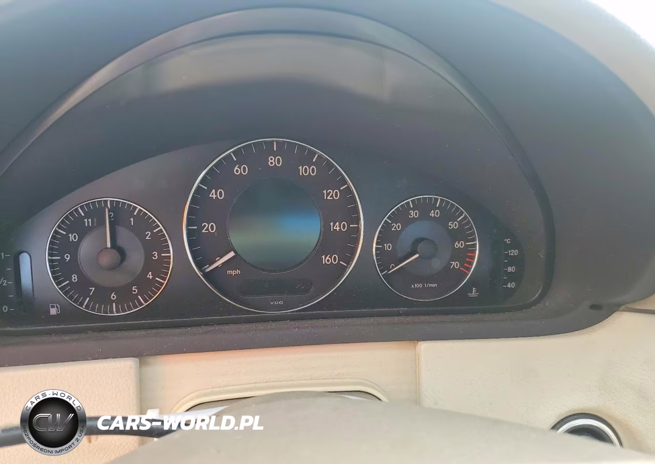 2006 Mercedes-Benz Clk 350 VIN:WDBTJ56J16F204026 - 9