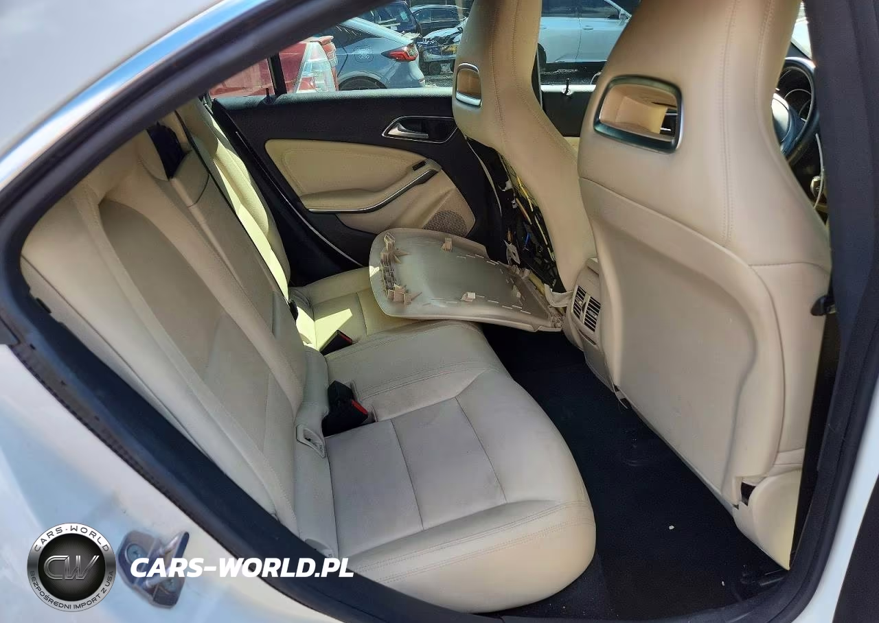 2019 Mercedes-Benz Cla 250 VIN:WDDSJ4EB9KN762276 - 10