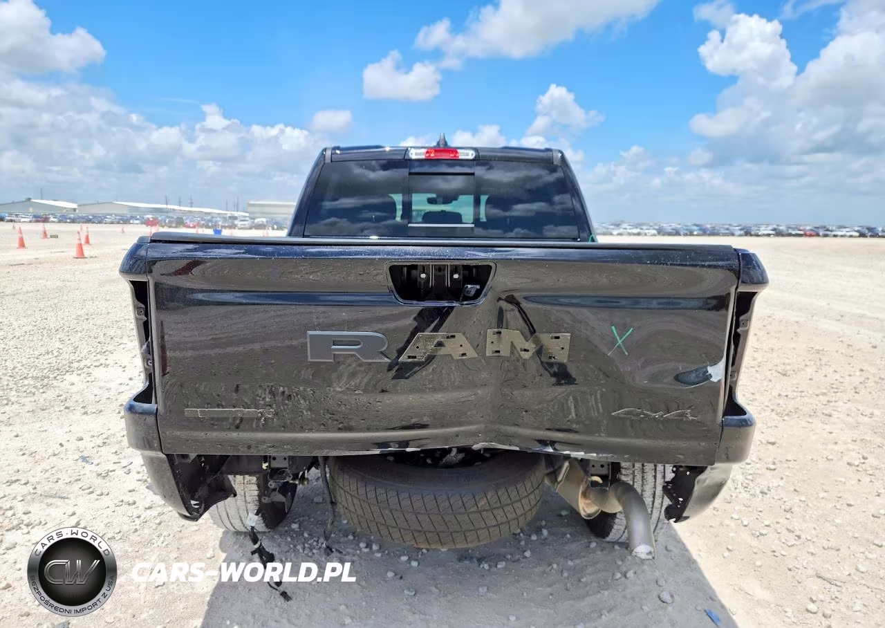 2025 Ram 1500 Big Horn VIN:1C6RRFFG9SN642346 - 6