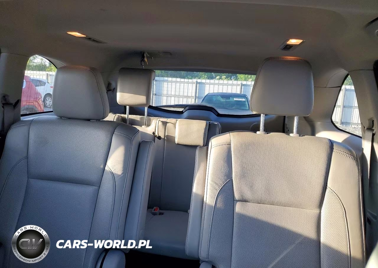 2019 Toyota Highlander Limited VIN:5TDDZRFH4KS736609 - 10