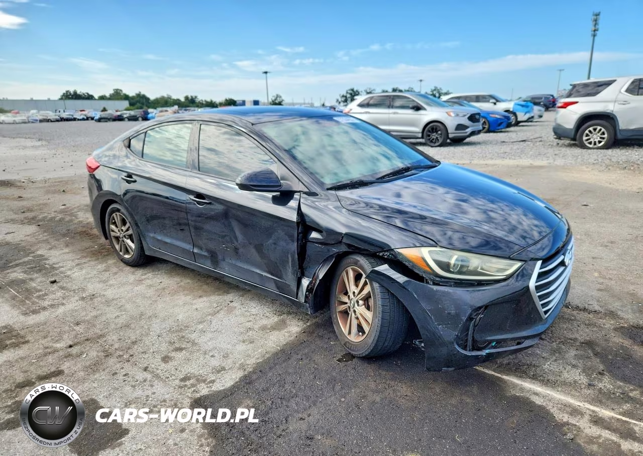2018 Hyundai Elantra Value Edition VIN:5NPD84LF9JH382163 - 4