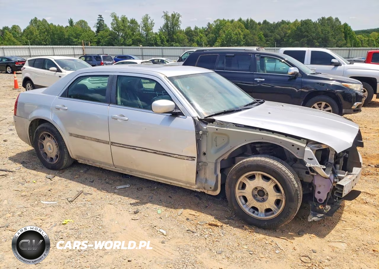 2005 Chrysler 300 Touring VIN:2C3JA53G45H643658 - 4