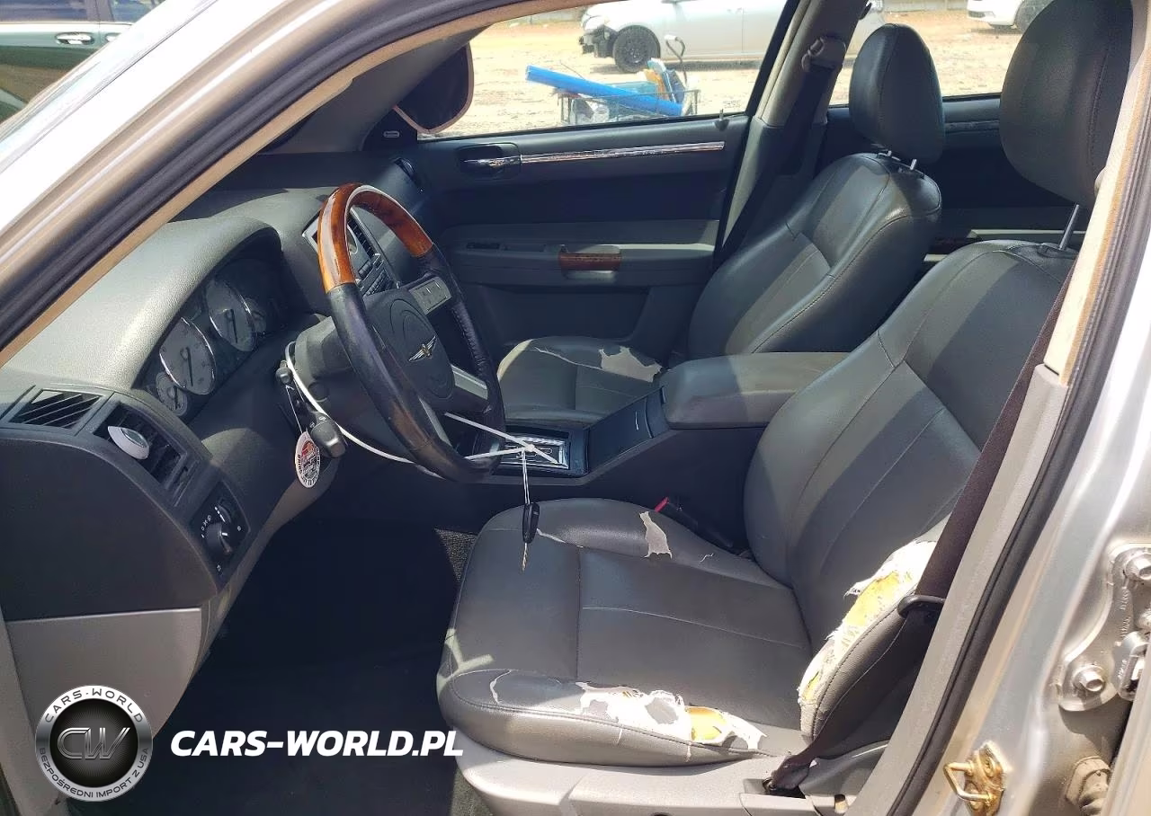 2005 Chrysler 300 Touring VIN:2C3JA53G45H643658 - 7