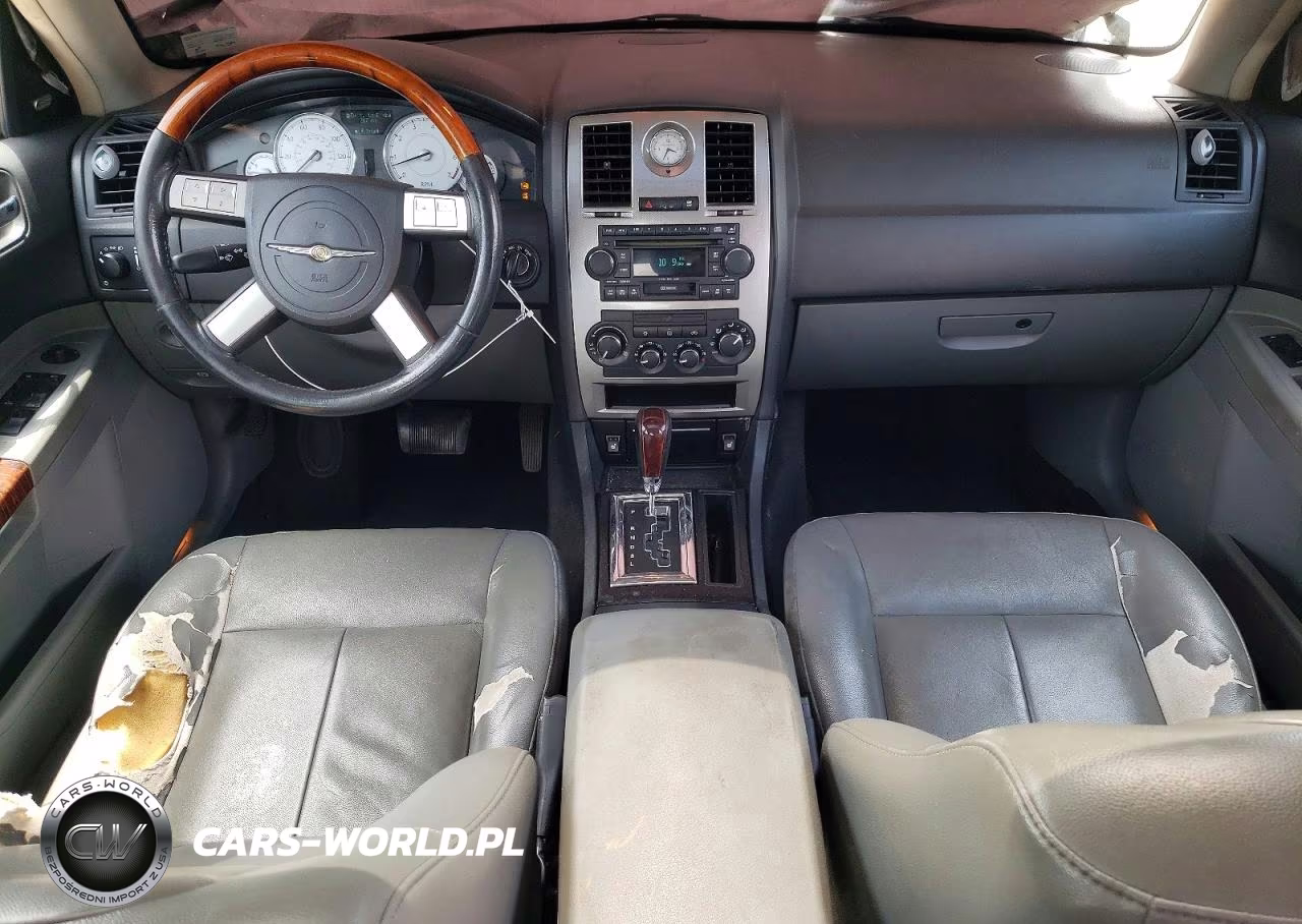 2005 Chrysler 300 Touring VIN:2C3JA53G45H643658 - 8