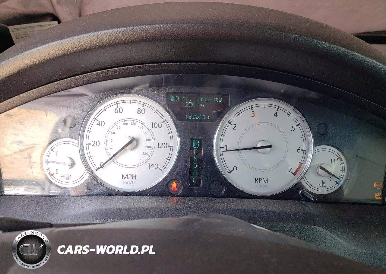 2005 Chrysler 300 Touring VIN:2C3JA53G45H643658 - 9