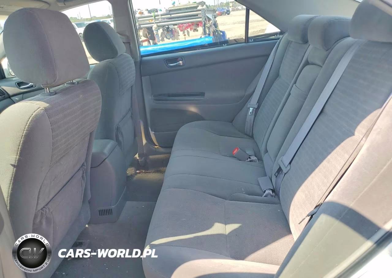 2005 Toyota Camry Le VIN:4T1BE32K85U636641 - 10