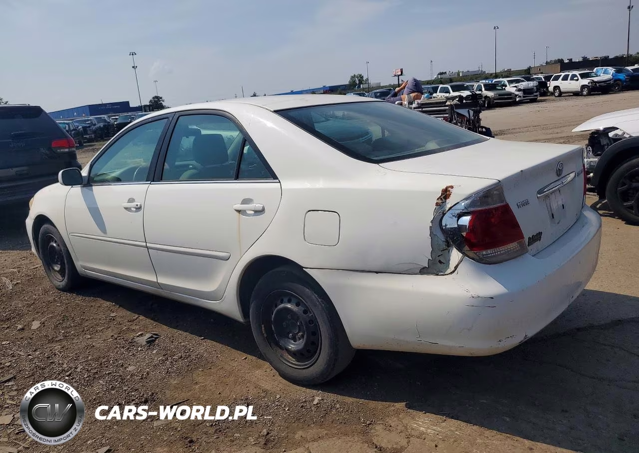2005 Toyota Camry Le VIN:4T1BE32K85U636641 - 2