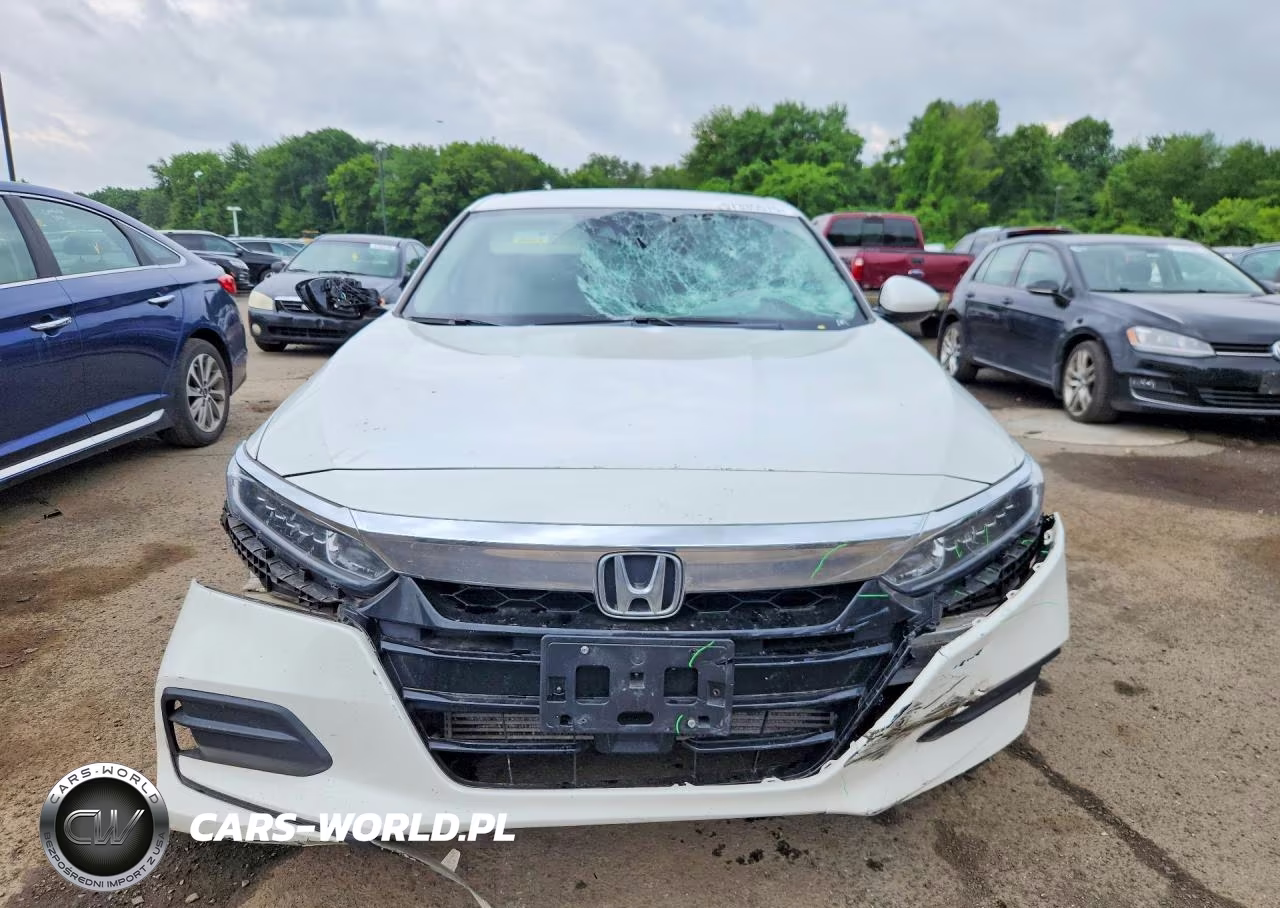 2018 Honda Accord Lx VIN:1HGCV1F10JA136890 - 5