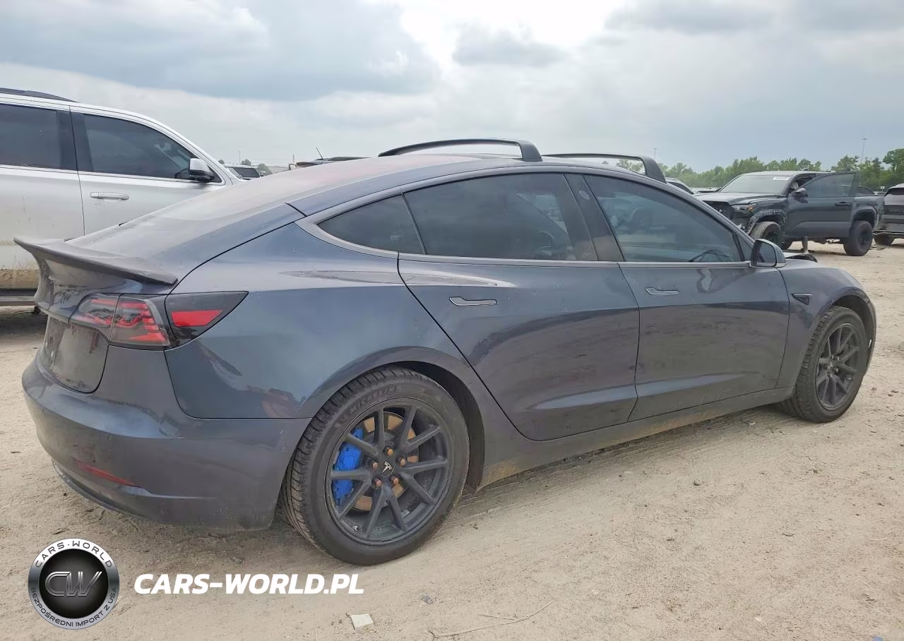 2018 Tesla Model 3 VIN:5YJ3E1EA6JF018799 - 3