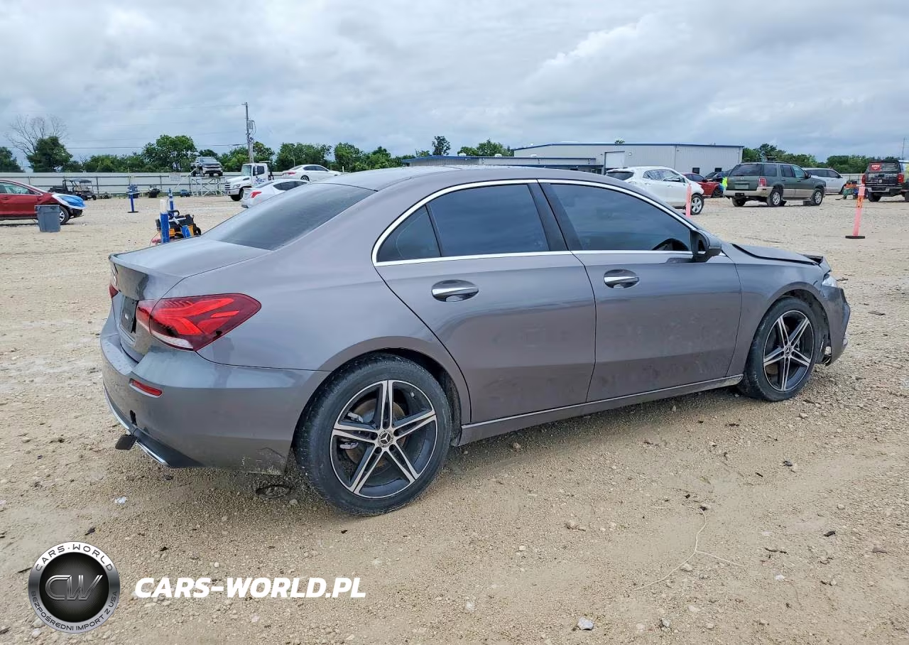 2022 Mercedes-Benz A 220 VIN:W1K3G4EB2NJ363384 - 3