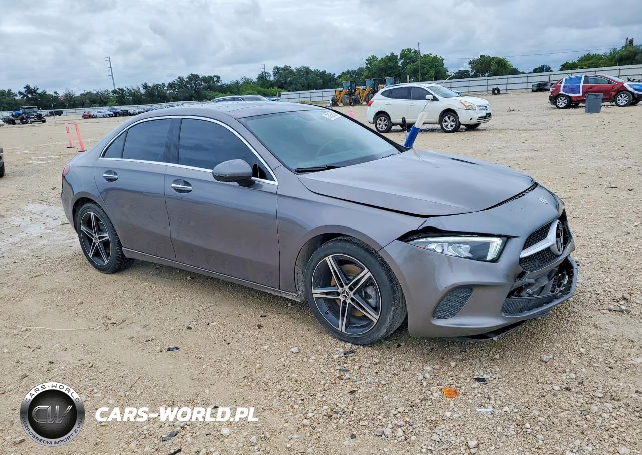 2022 Mercedes-Benz A 220 VIN:W1K3G4EB2NJ363384 - 4