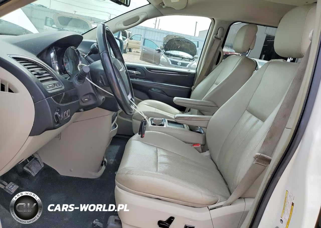 2011 Chrysler Town & Country Touring L VIN:2A4RR8DG4BR676151 - 7