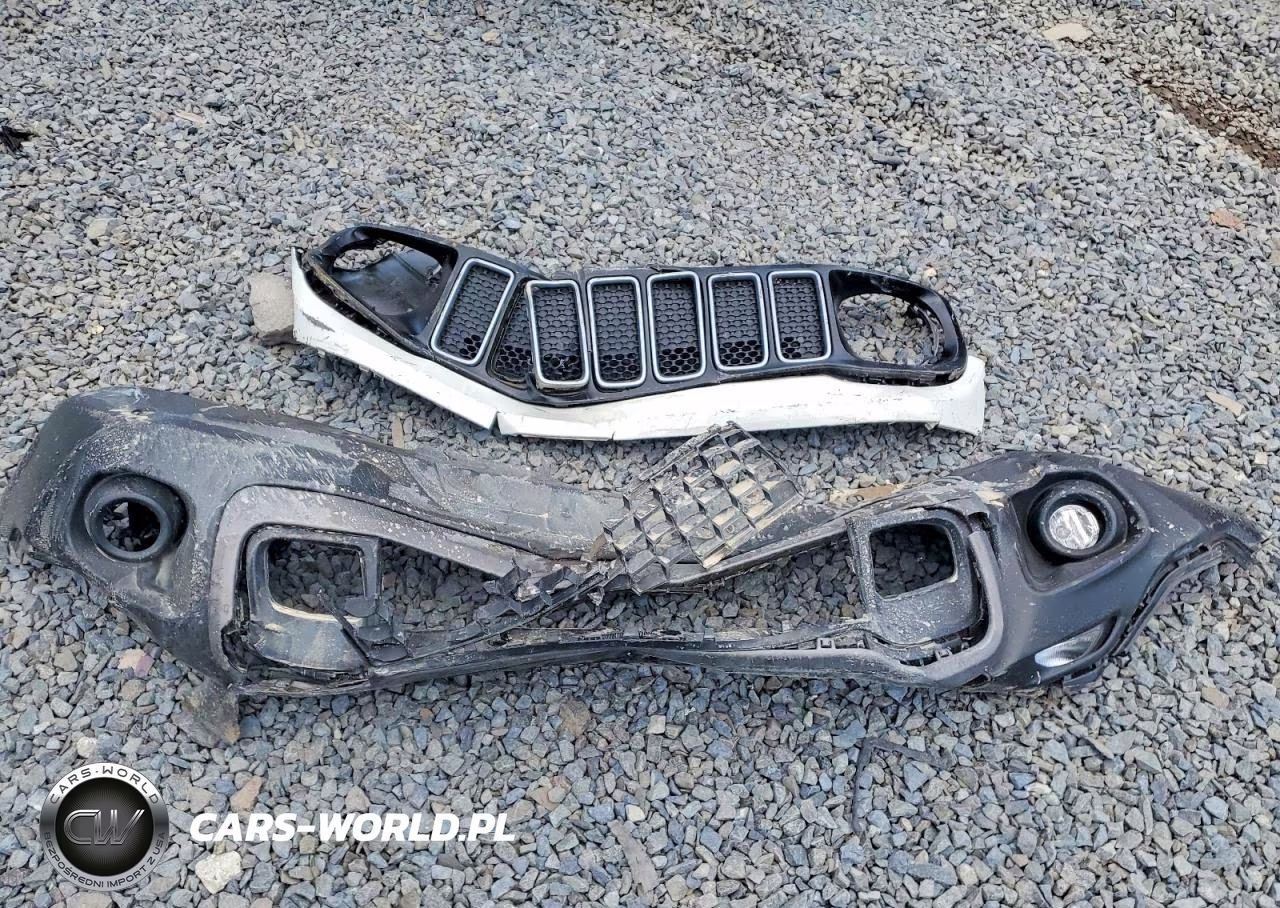 2023 Jeep Renegade Latitude VIN:ZACNJDB11PPP34440 - 13