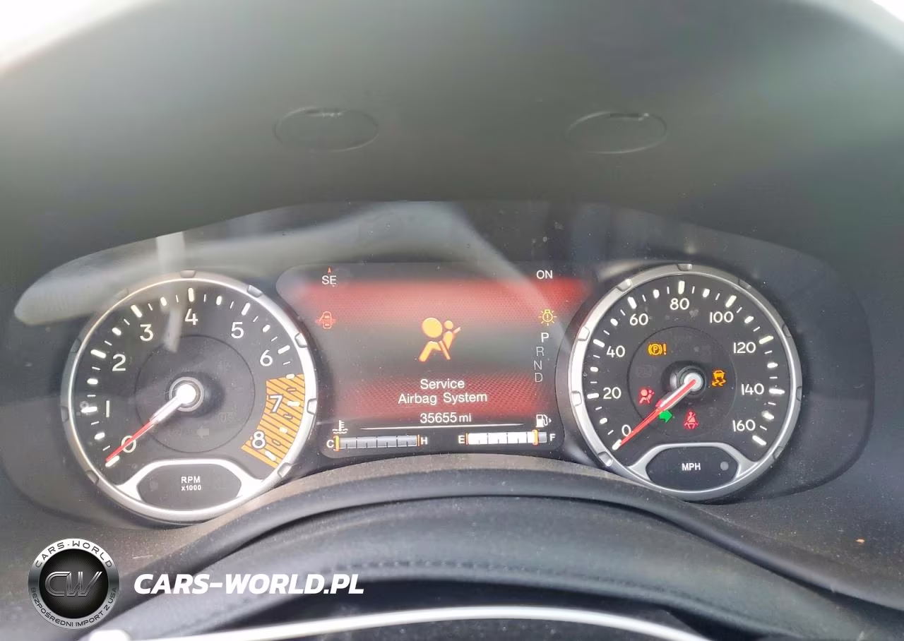 2023 Jeep Renegade Latitude VIN:ZACNJDB11PPP34440 - 9