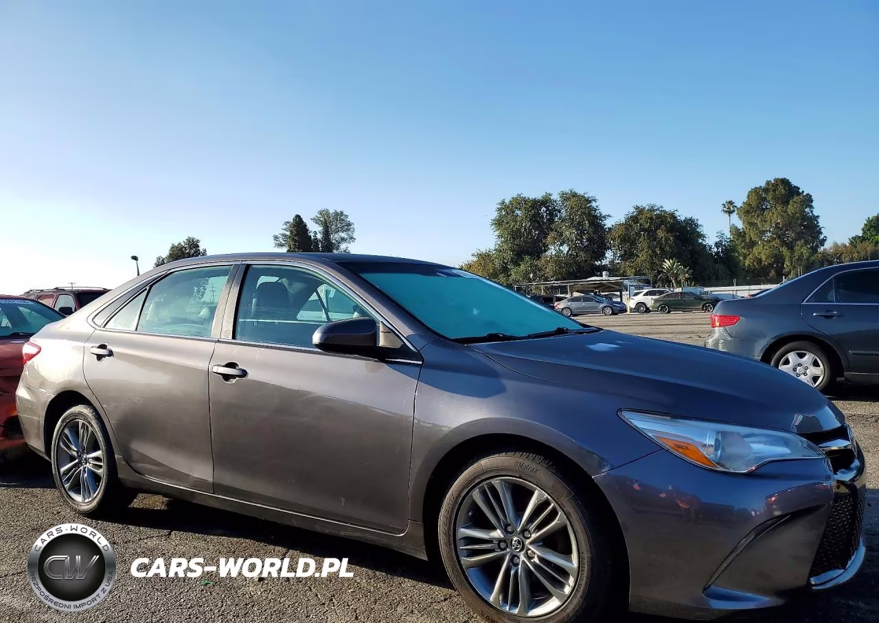 2017 Toyota Camry Se VIN:4T1BF1FK6HU314726 - 4