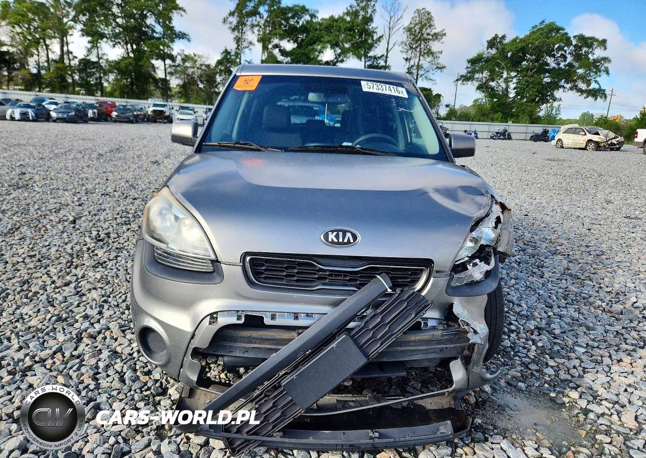 2013 Kia Soul Base VIN:KNDJT2A52D7494182 - 5