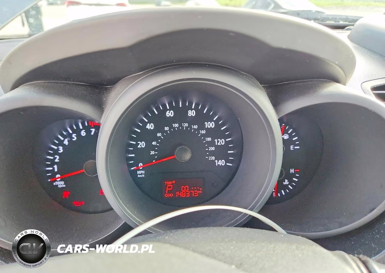 2013 Kia Soul Base VIN:KNDJT2A52D7494182 - 9
