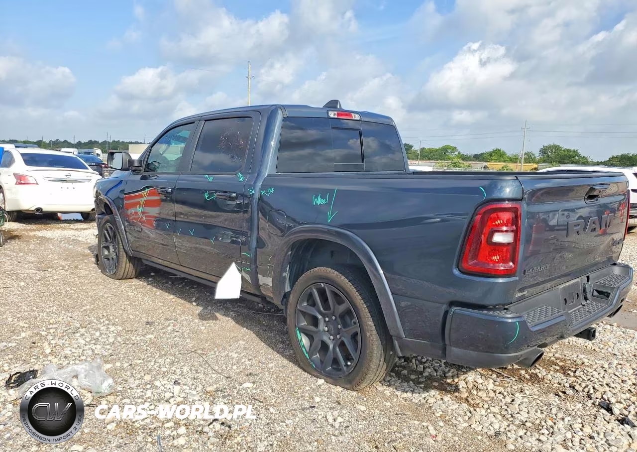 2025 Ram 1500 Laramie VIN:1C6SRFJP0SN762092 - 2