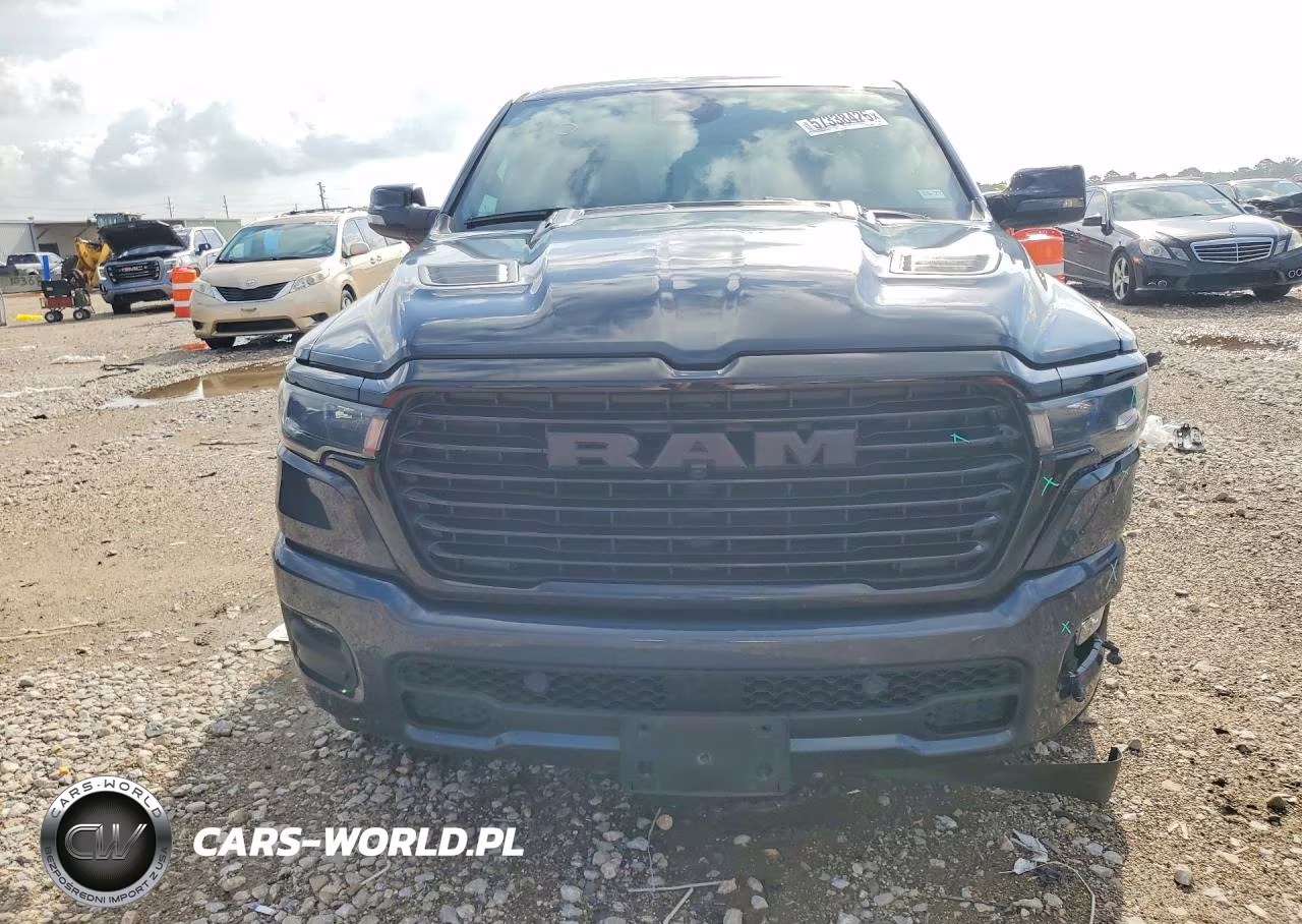 2025 Ram 1500 Laramie VIN:1C6SRFJP0SN762092 - 5