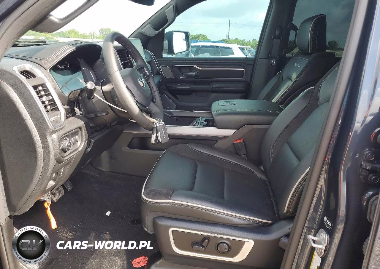2025 Ram 1500 Laramie VIN:1C6SRFJP0SN762092 - 7