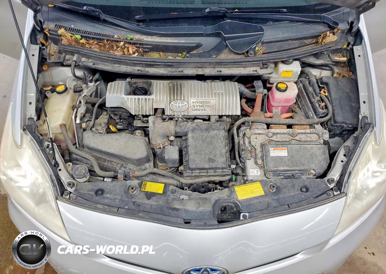 2013 Toyota Prius Two VIN:JTDKN3DU8D0353245 - 11