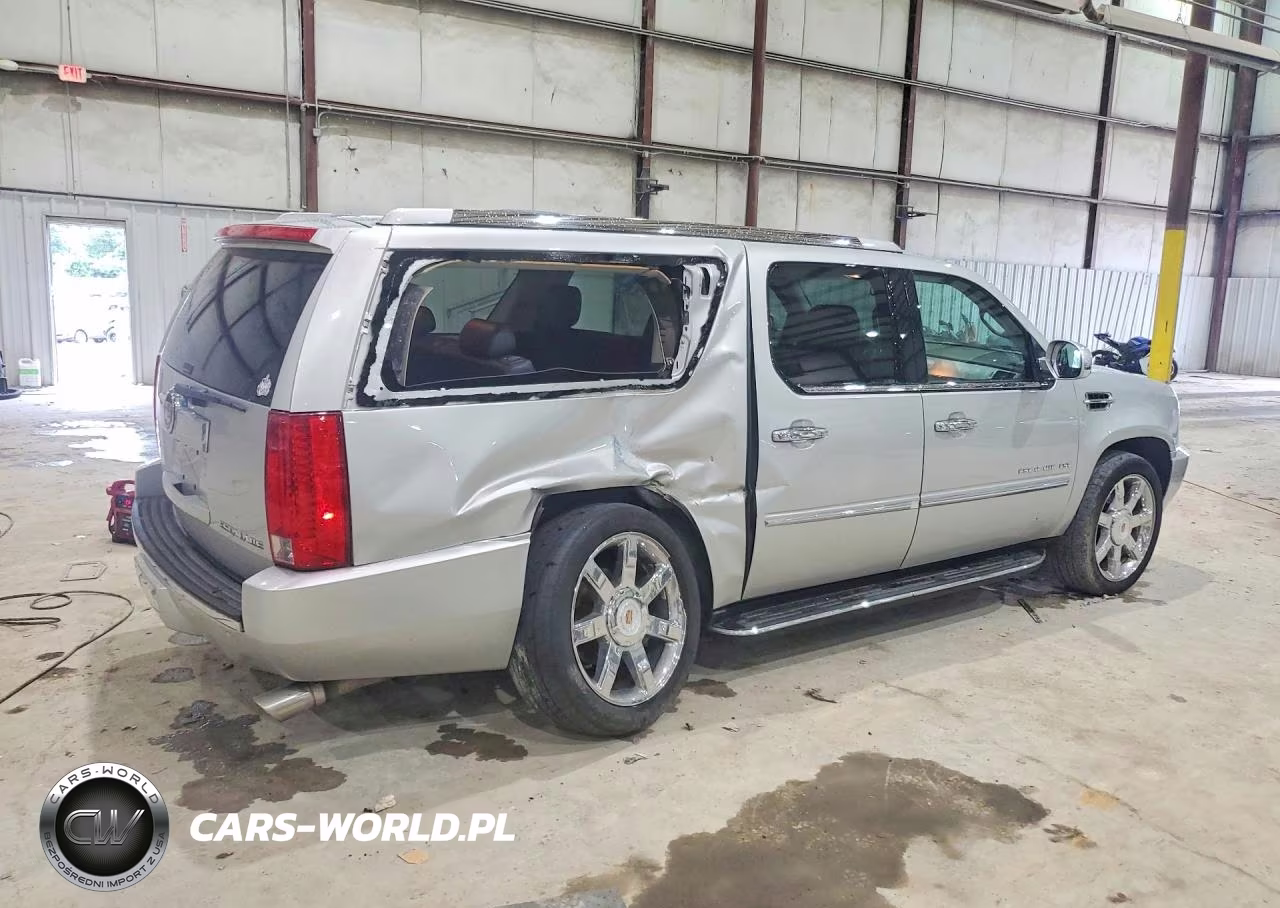 2013 Cadillac Escalade VIN:1GYS4HEFXDR130047 - 3