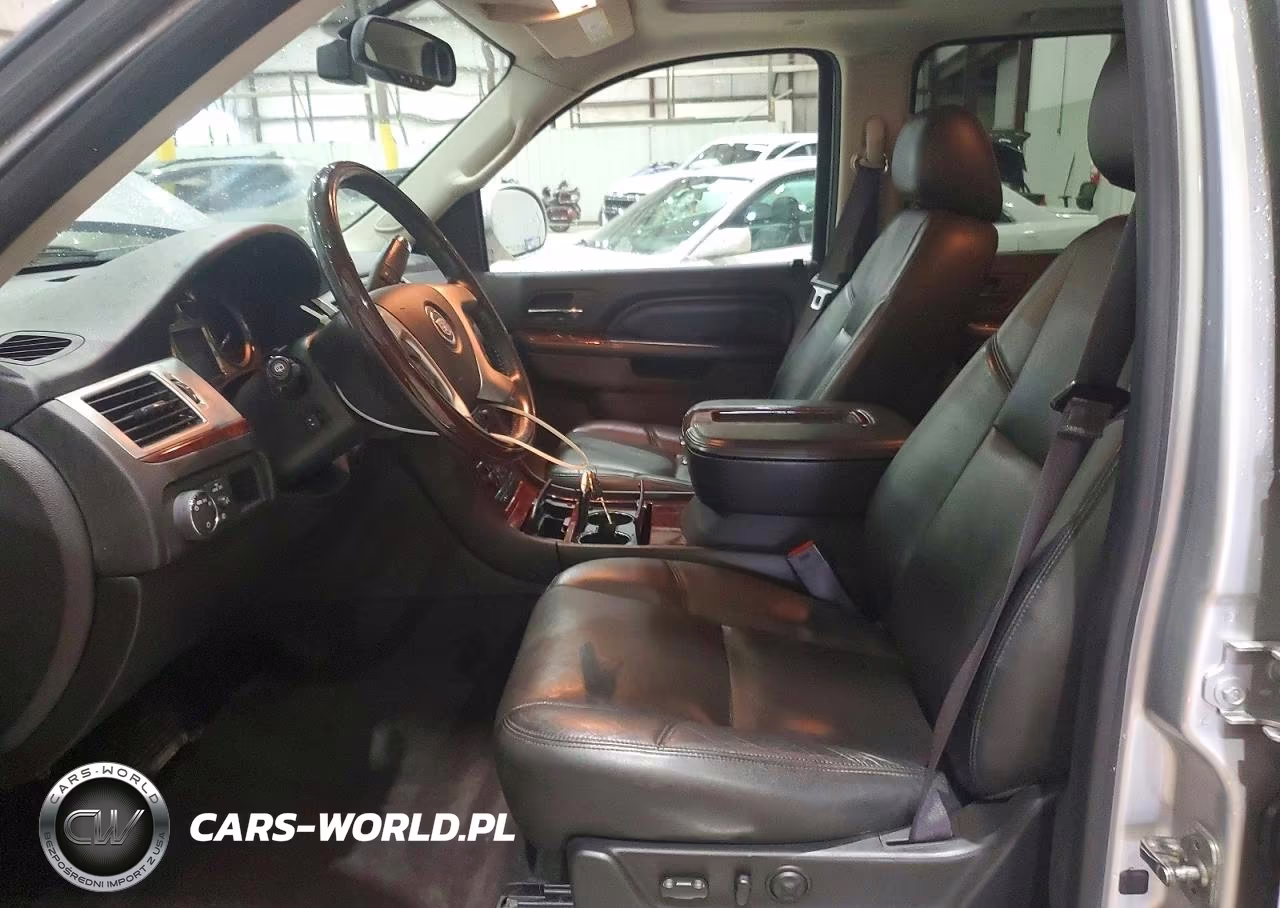2013 Cadillac Escalade VIN:1GYS4HEFXDR130047 - 7