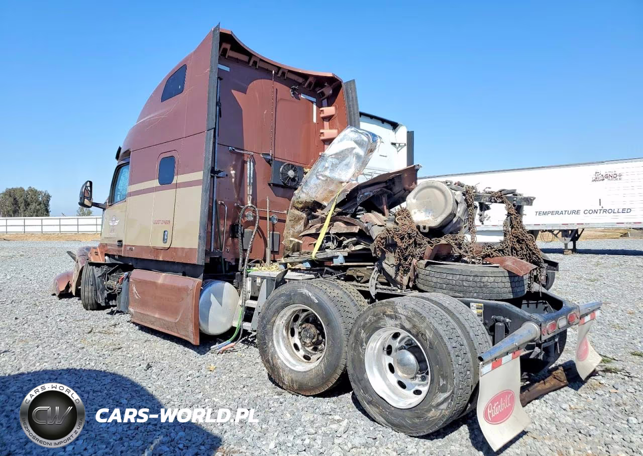 2023 Peterbilt 579 Semi Truck VIN:1XPBD49X5PD864953 - 3