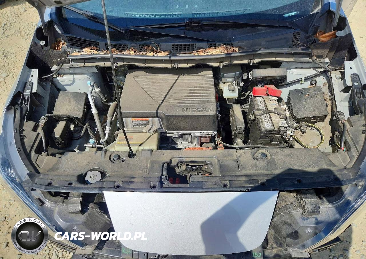 2018 Nissan Leaf S VIN:1N4AZ1CP7JC316929 - 11