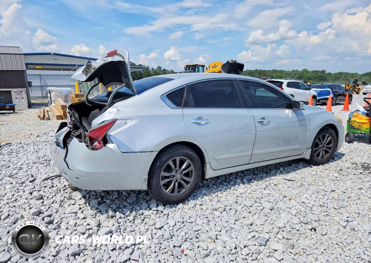 2015 Nissan Altima 2.5 S VIN:1N4AL3AP8FN403668 - 3