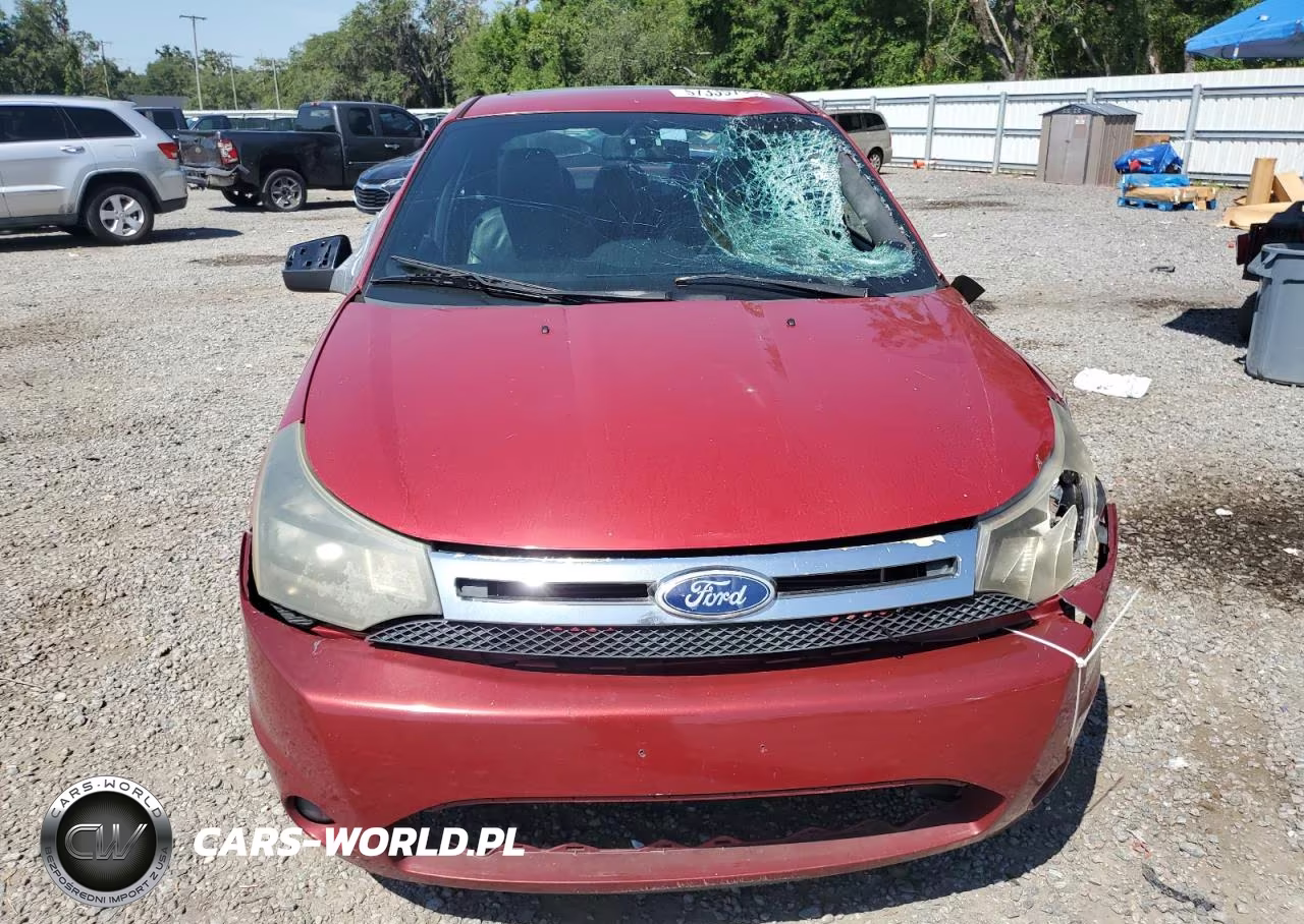 2010 Ford Focus Ses VIN:1FAHP3GN2AW292949 - 5