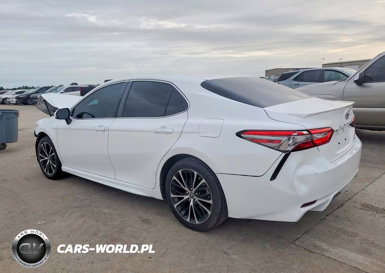2018 Toyota Camry Se VIN:4T1B11HK7JU667039 - 2
