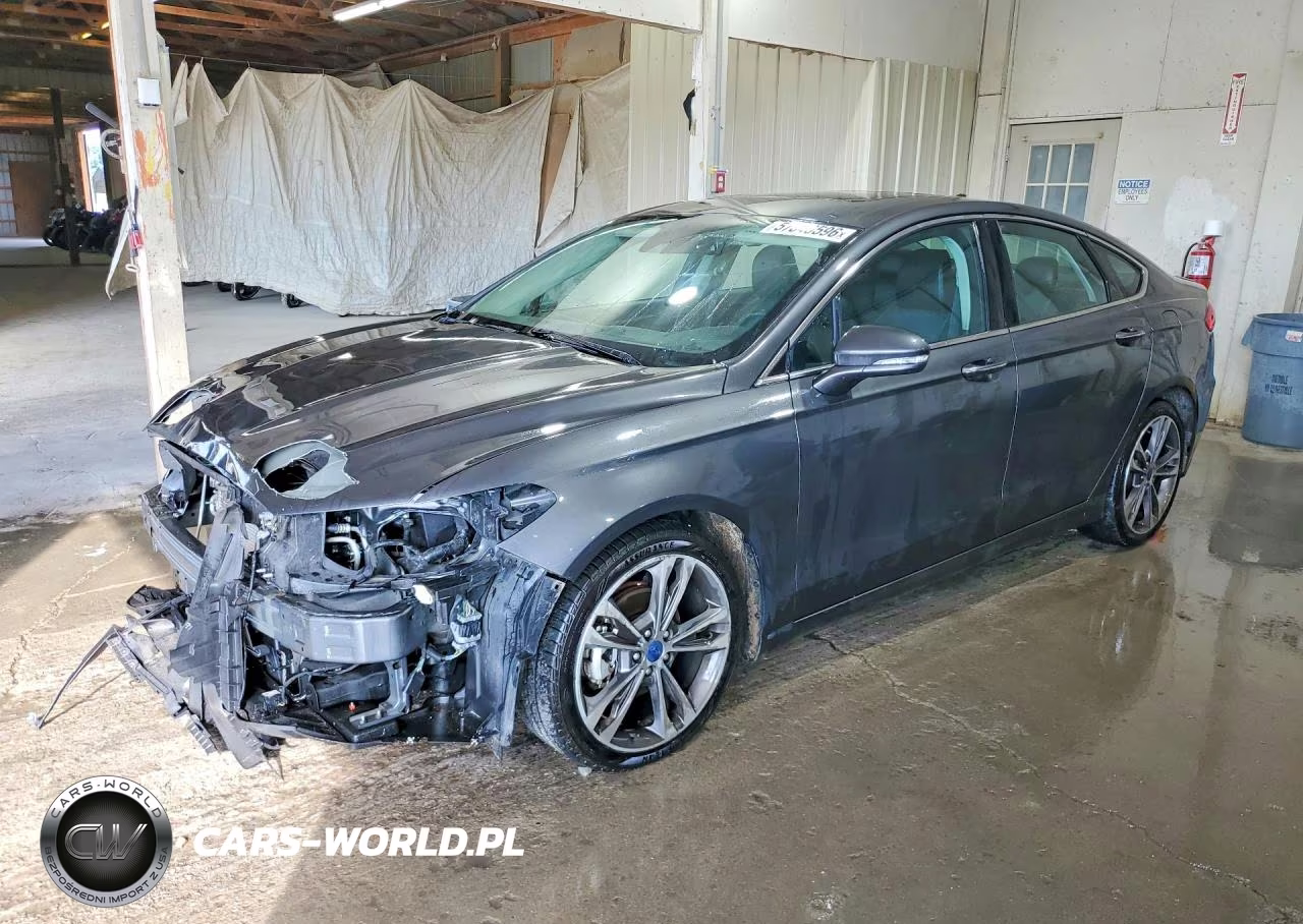 2020 Ford Fusion Titanium – zdjęcie 1 z 12