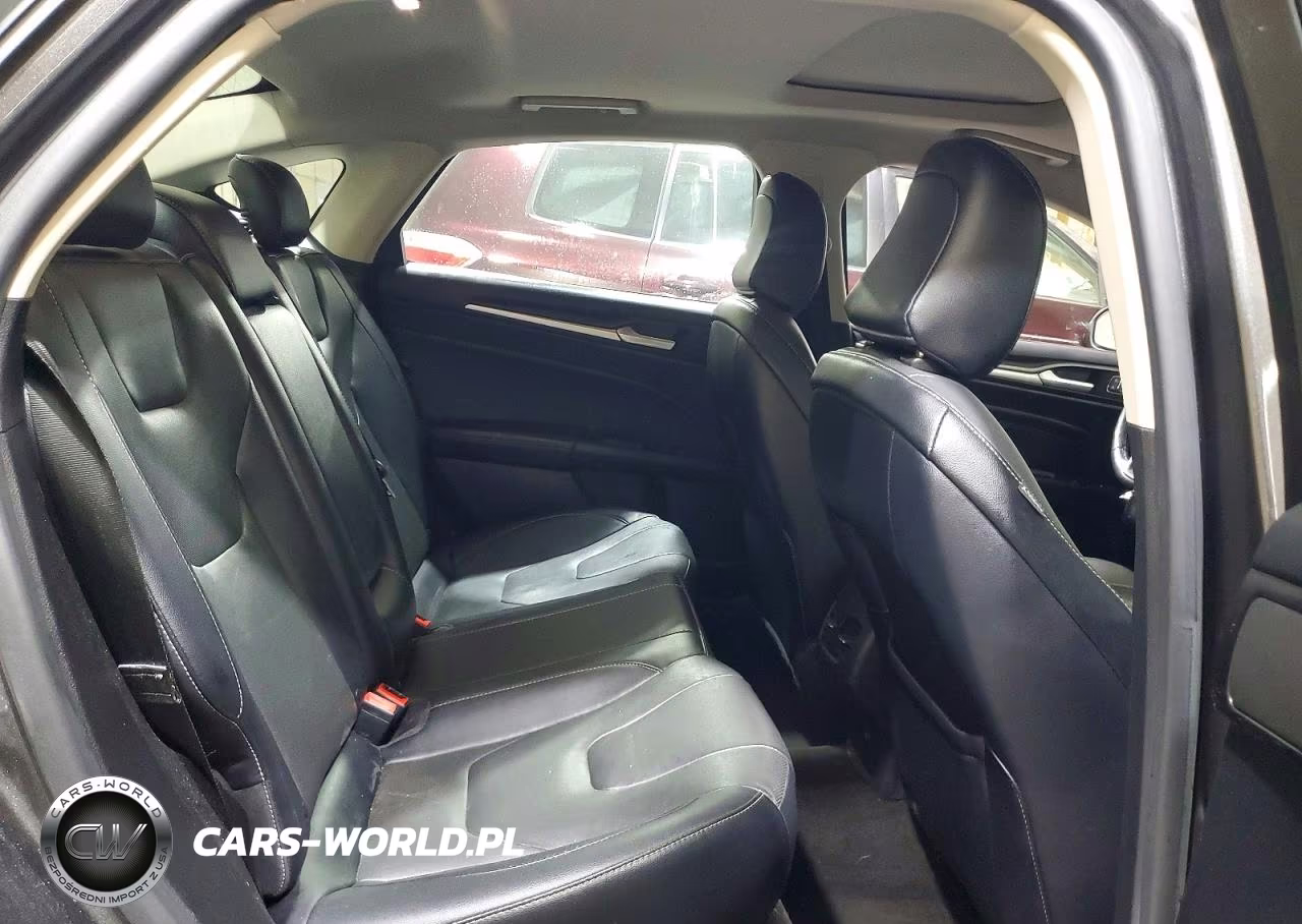 2020 Ford Fusion Titanium VIN:3FA6P0D96LR174003 - 10