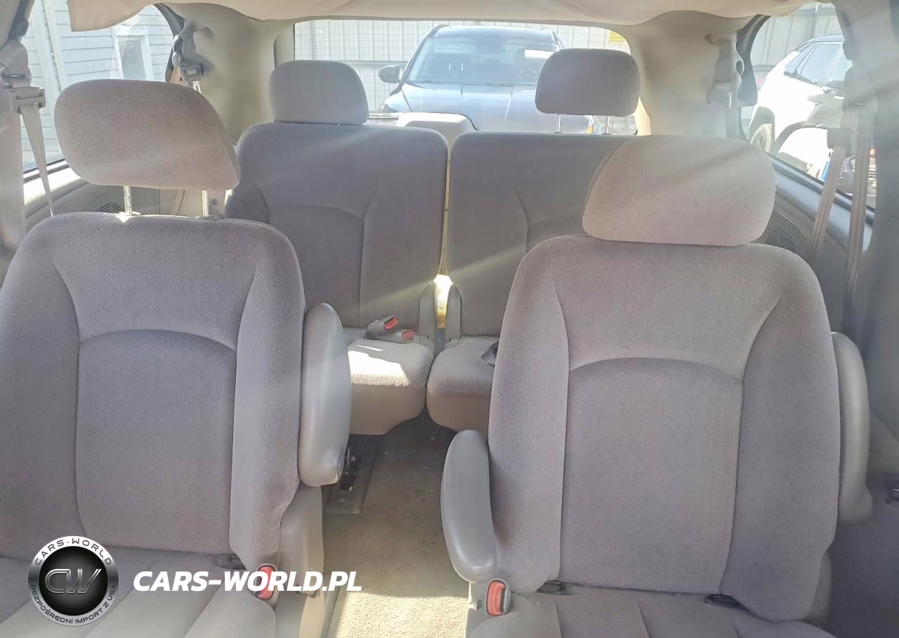 2002 Chrysler Town & Country Lx VIN:2C4GP44352R693436 - 10