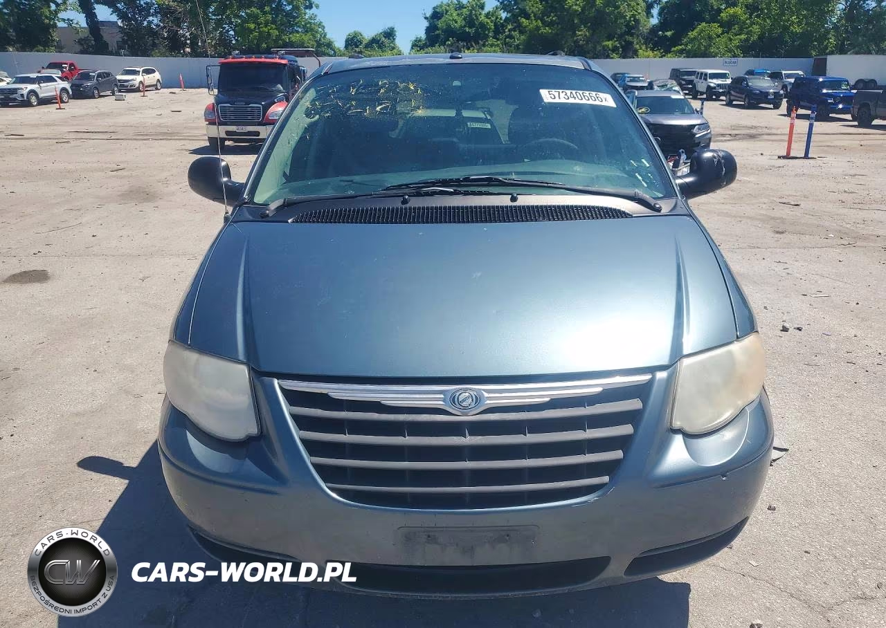 2007 Chrysler Town & Country Lx VIN:2A4GP44RX7R252357 - 5