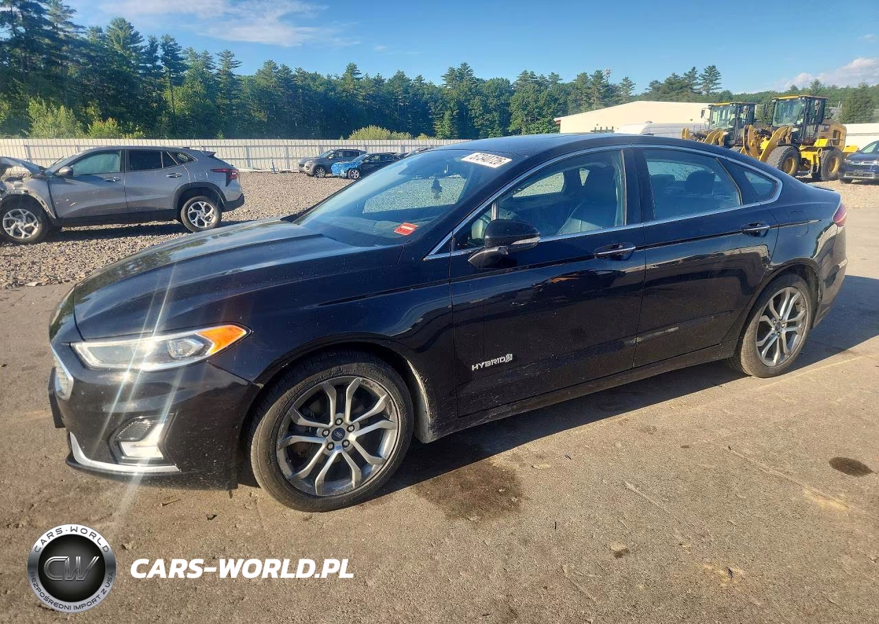 2019 Ford Fusion Titanium – zdjęcie 1 z 13