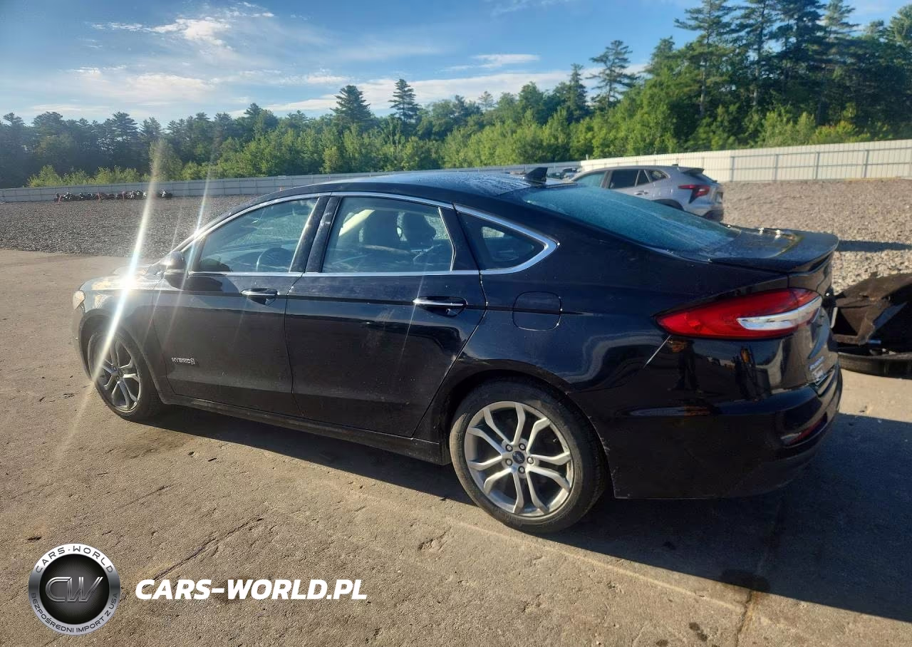 2019 Ford Fusion Titanium VIN:3FA6P0RUXKR140240 - 2