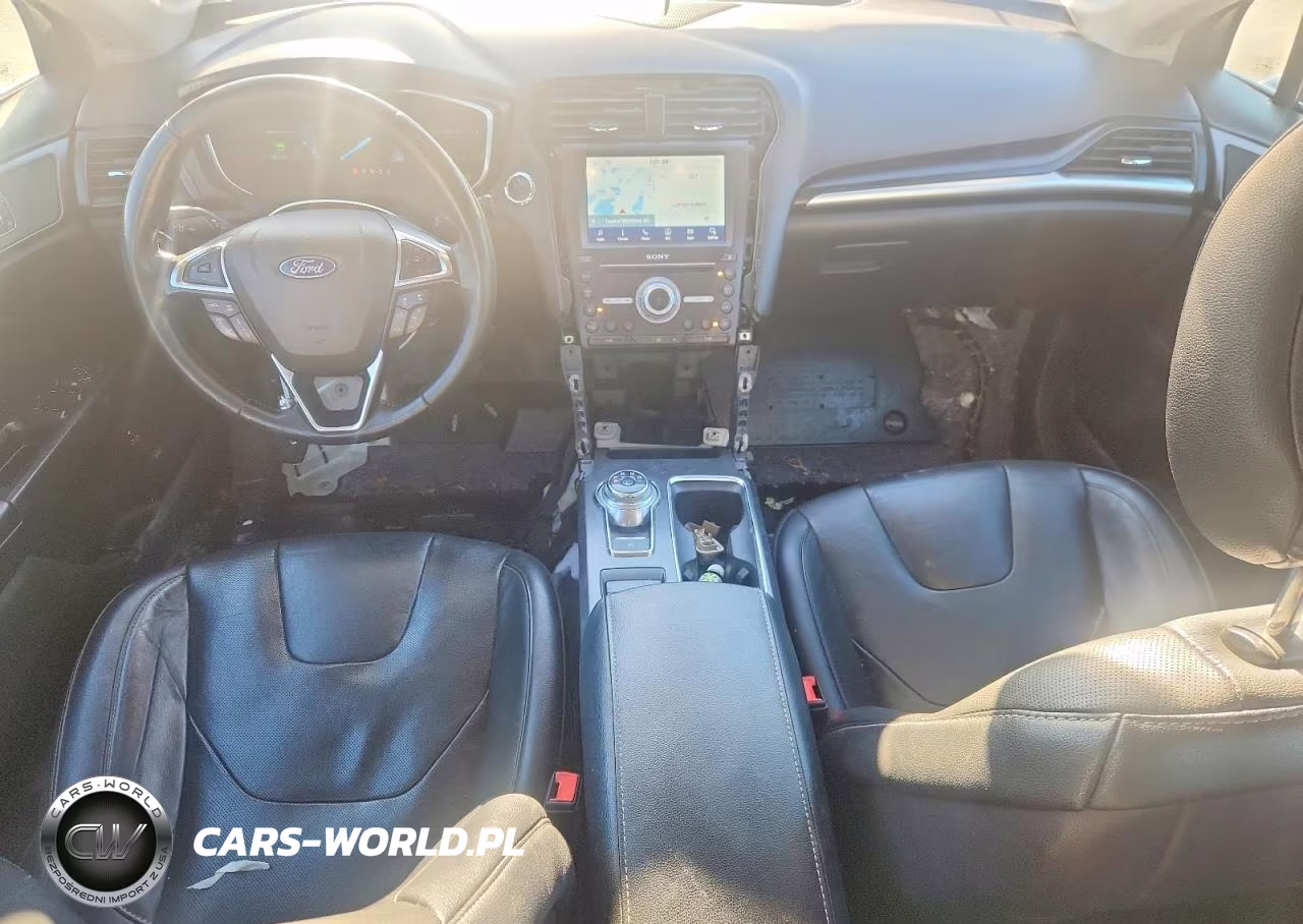 2019 Ford Fusion Titanium VIN:3FA6P0RUXKR140240 - 8