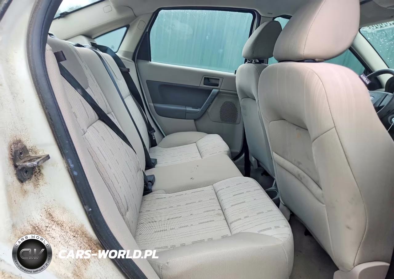 2008 Ford Focus Se VIN:1FAHP35N58W182636 - 10