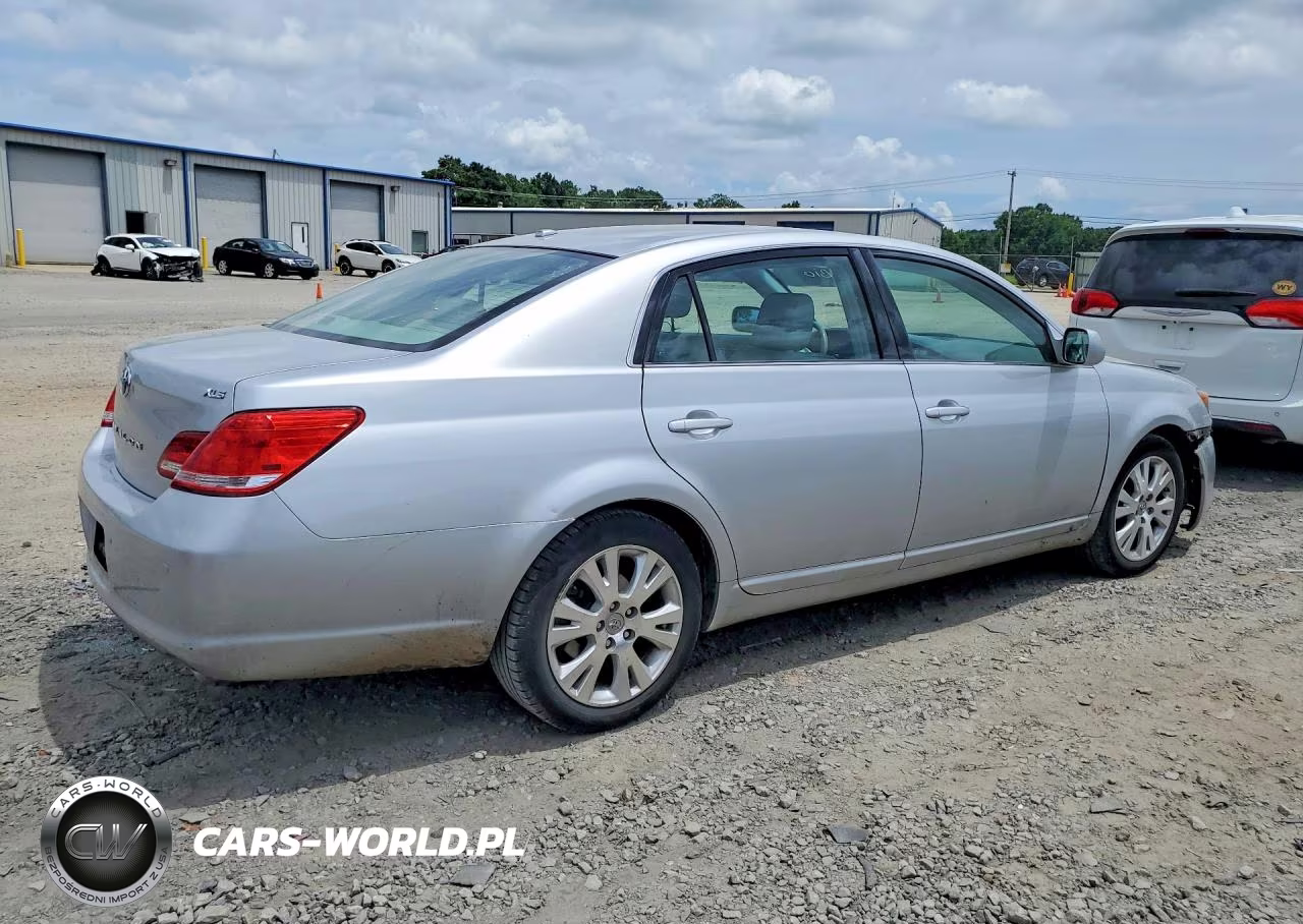 2010 Toyota Avalon Xls VIN:4T1BK3DBXAU360267 - 3