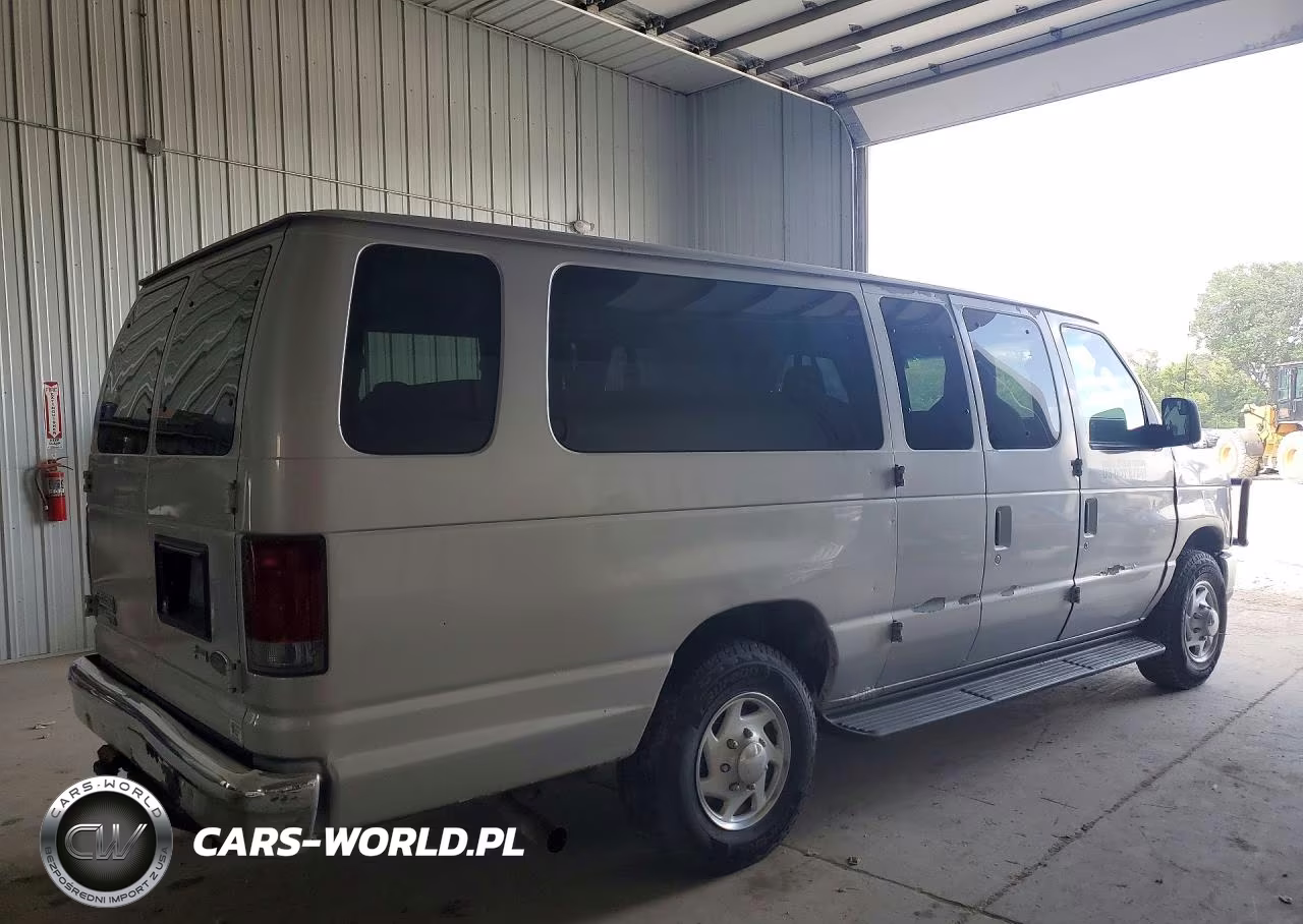 2011 Ford E-350 VIN:1FBSS3BL4BDA97831 - 3